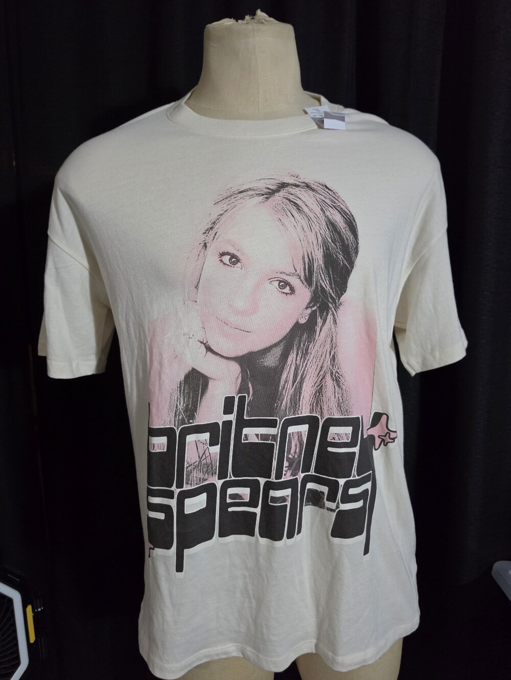 American Eagle Outfitters Cream Tee with White Tag